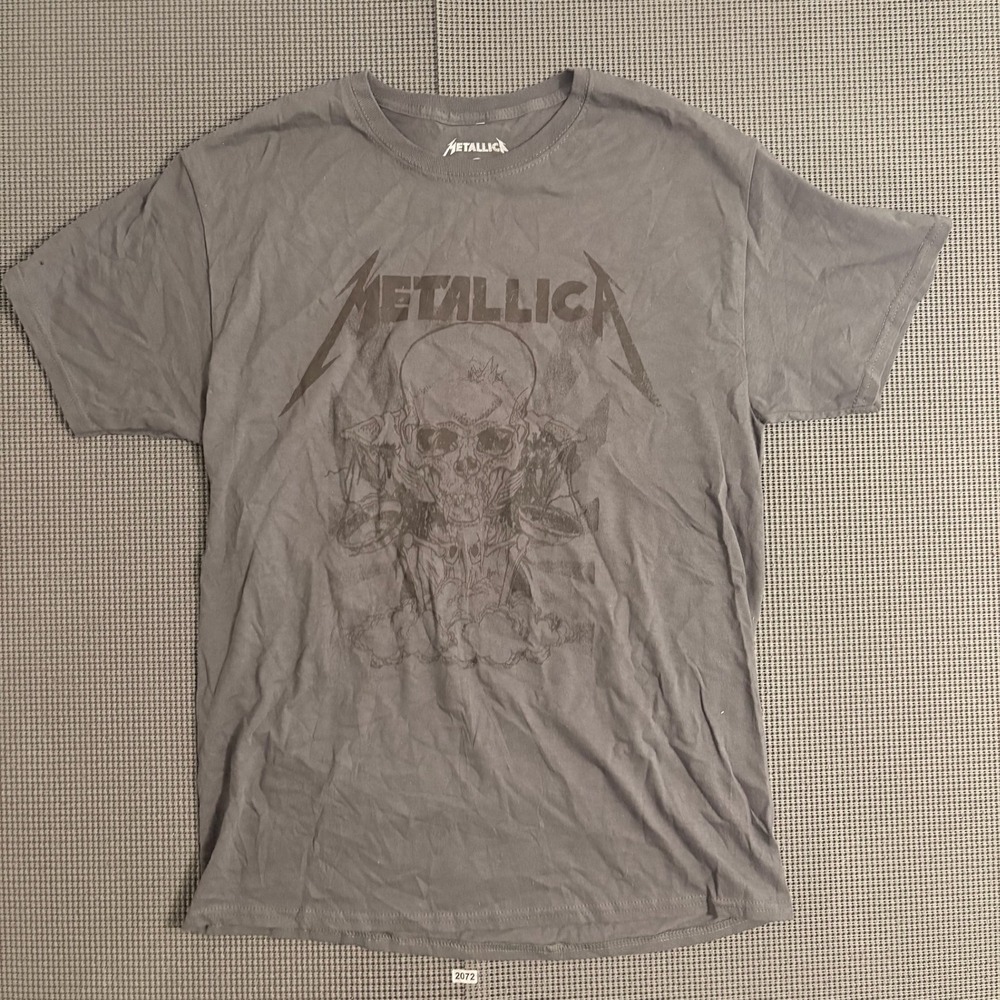 Metallica Skull Scales Graphic T-Shirt Gray Mens Medium 2021 Band Tee RN 153105